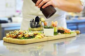 Skotel Amsterdam, Hotelschool The Hague