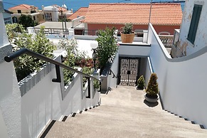 Quinta B. - Adults Only