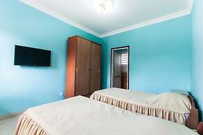 Oceanis Home & Voyages