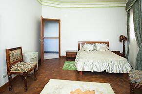 Oceanis Home & Voyages