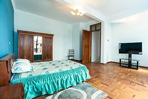 Oceanis Home & Voyages