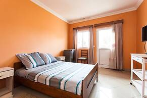 Oceanis Home & Voyages