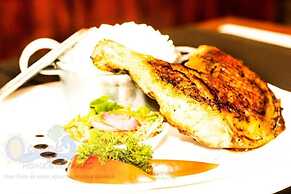 Oceanis Home & Voyages