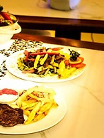 Oceanis Home & Voyages