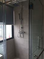 Unique Serviced Apartment