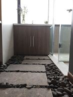 Unique Serviced Apartment