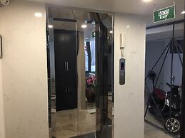 Unique Serviced Apartment