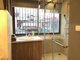 Unique Serviced Apartment