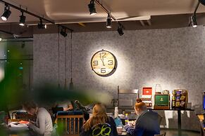 Skotel The Hague, Hotelschool The Hague