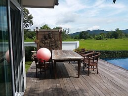 Mountain View Pool Villa Nakhonnayok