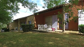 VVF Le Pays Cathare Carcassonne, Saissac