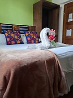 Hostal Antigueño - Hostel