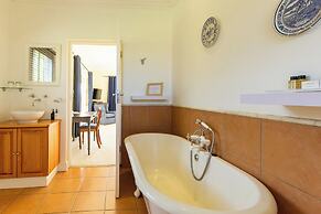 Moorcroft Manor Boutique Country Hotel