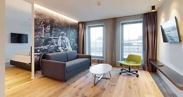 V8 Hotel Motorworld Region Stuttgart, BW Premier Collection