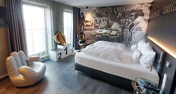 V8 Hotel Motorworld Region Stuttgart, BW Premier Collection