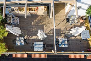 Cressa Suites - Adults Only