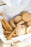 Cressa Suites - Adults Only