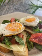 Cressa Suites - Adults Only