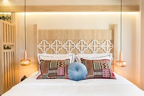 Cressa Suites - Adults Only