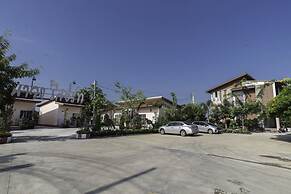 Nava Resort