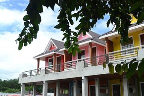 Toffee House Resort