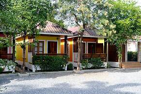 Toffee House Resort