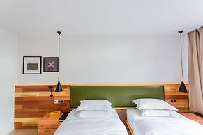 Wangshan Travelling With Hotel