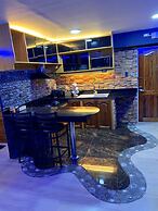 CLOCKWORKORANGE Luxury Suites