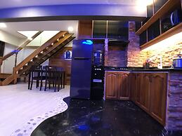 CLOCKWORKORANGE Luxury Suites