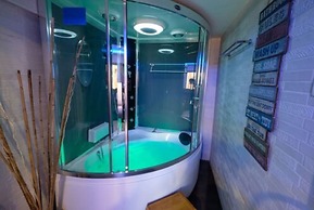 CLOCKWORKORANGE Luxury Suites