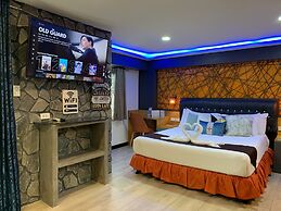 CLOCKWORKORANGE Luxury Suites