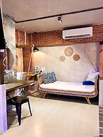 CLOCKWORKORANGE Luxury Suites