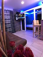 CLOCKWORKORANGE Luxury Suites