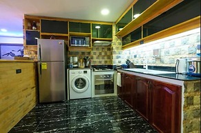 CLOCKWORKORANGE Luxury Suites