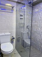 CLOCKWORKORANGE Luxury Suites