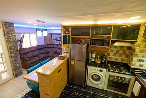 CLOCKWORKORANGE Luxury Suites