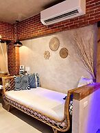 CLOCKWORKORANGE Luxury Suites