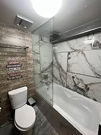 CLOCKWORKORANGE Luxury Suites