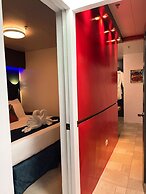 CLOCKWORKORANGE Luxury Suites