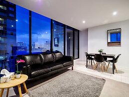 Premier Stays Melbourne