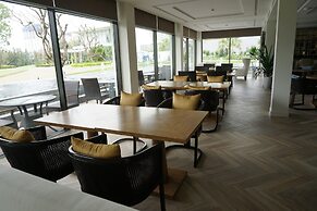 Montgomerie Links Hotel & Villas