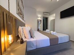Deluxe Hotel