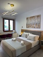 Deluxe Hotel