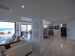 Abaton Island Resort & Spa