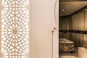 Abaton Island Resort & Spa