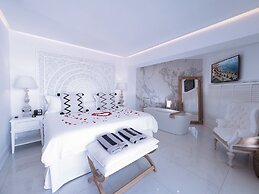 Abaton Island Resort & Spa