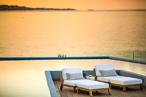 Abaton Island Resort & Spa