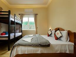 Emily and Nana Lodge