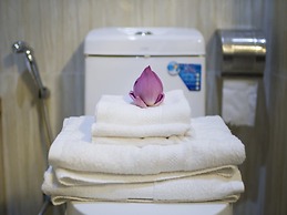 Emily and Nana Lodge