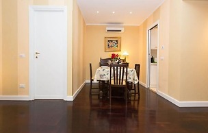 Longhi Holidays House